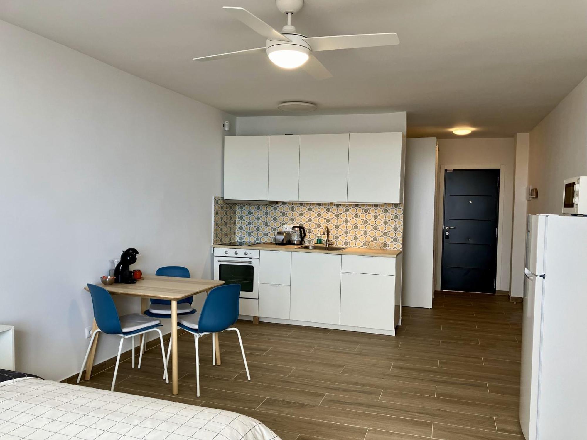 Costa Adeje - Modern Apartment With Terrace Views Of Ocean & Sunset Kültér fotó