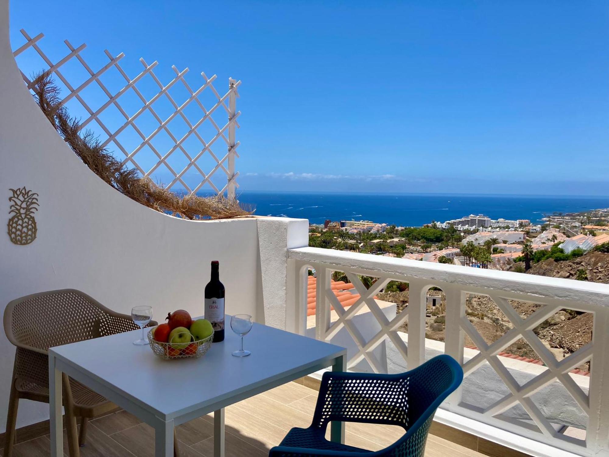Costa Adeje - Modern Apartment With Terrace Views Of Ocean & Sunset Kültér fotó
