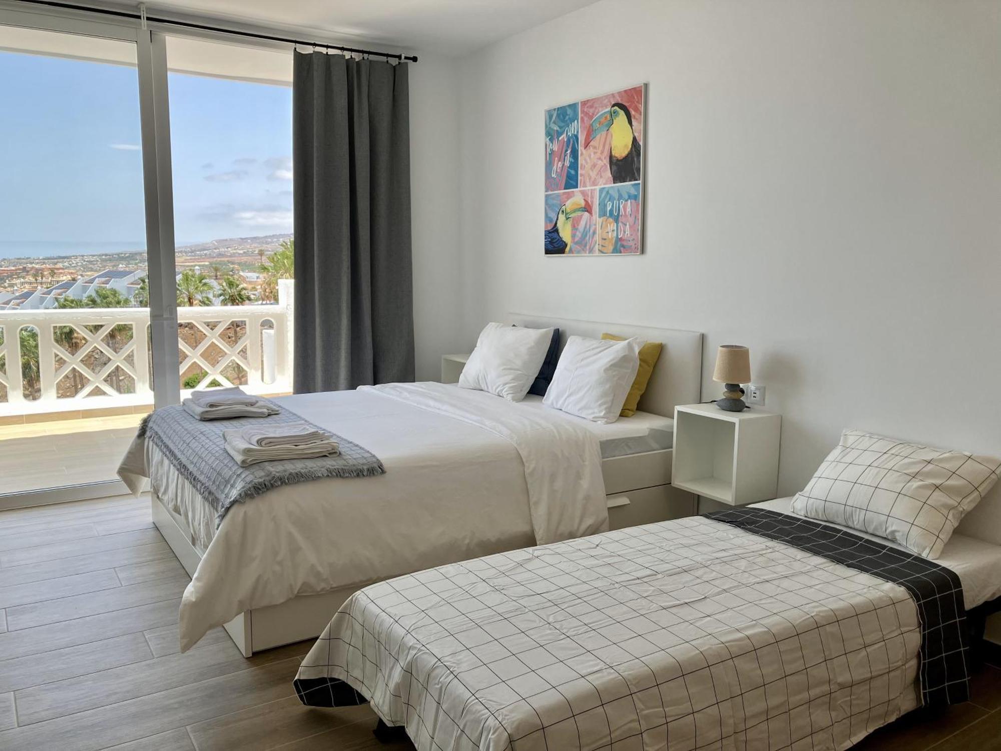 Costa Adeje - Modern Apartment With Terrace Views Of Ocean & Sunset Kültér fotó